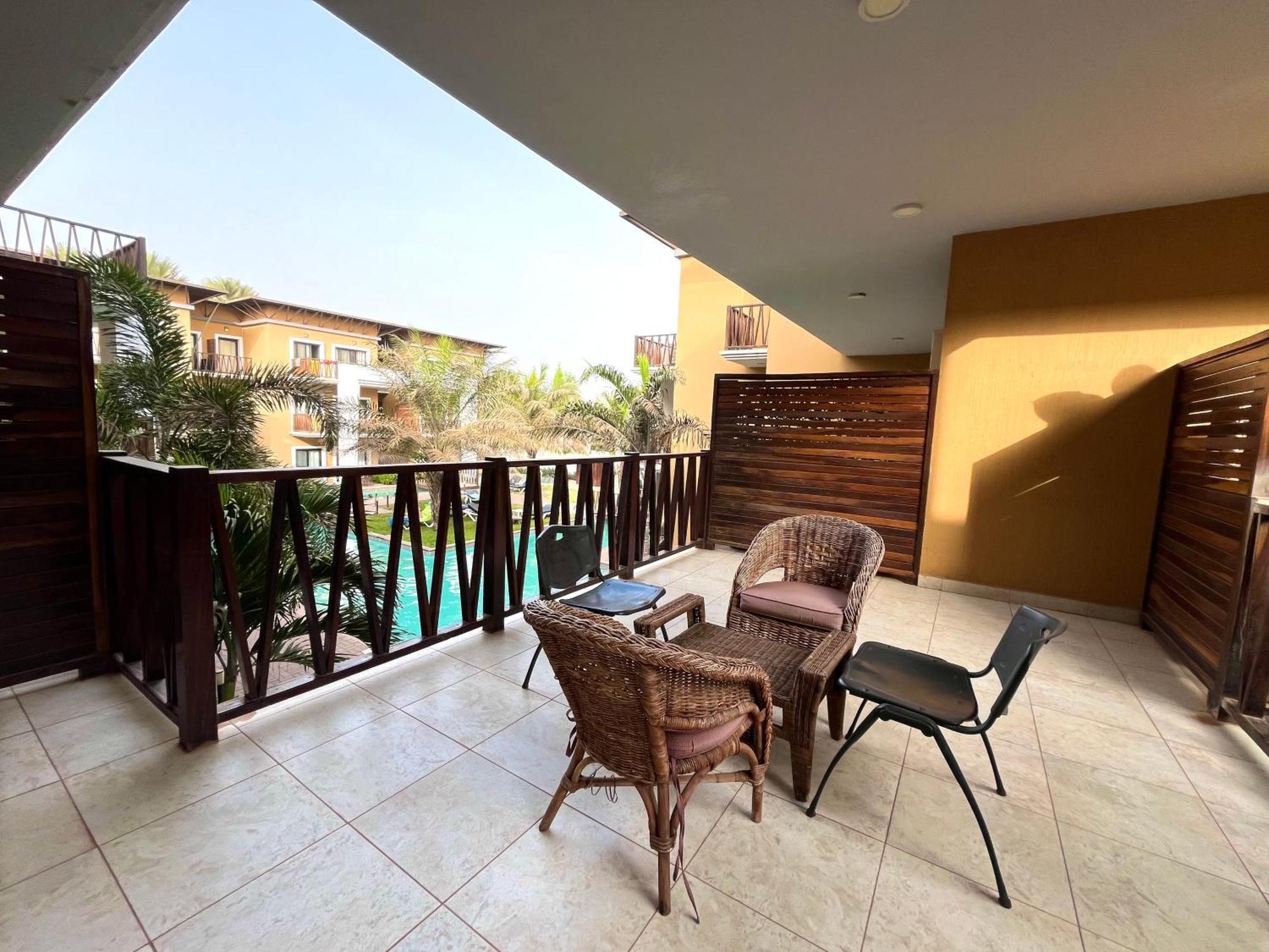 Forest View Apartments Кололи Екстериор снимка
